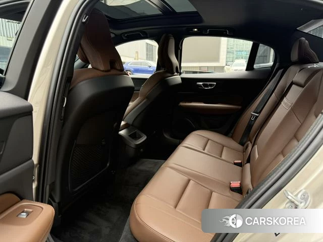 Volvo S60 id 4215695 из Китая 9