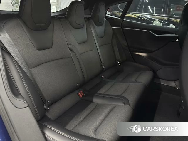 Tesla Model S id 3869502 из Китая 9