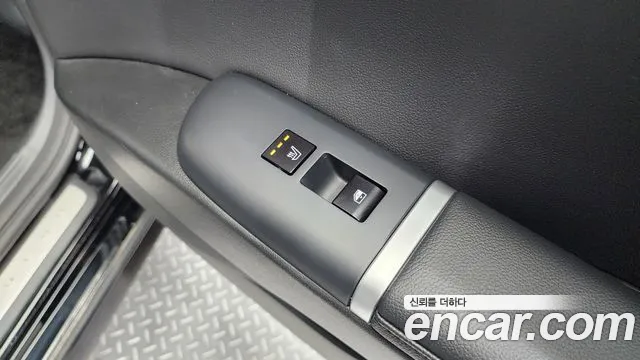 Hyundai Grandeur (GN7) id 2611728 из Кореи 9