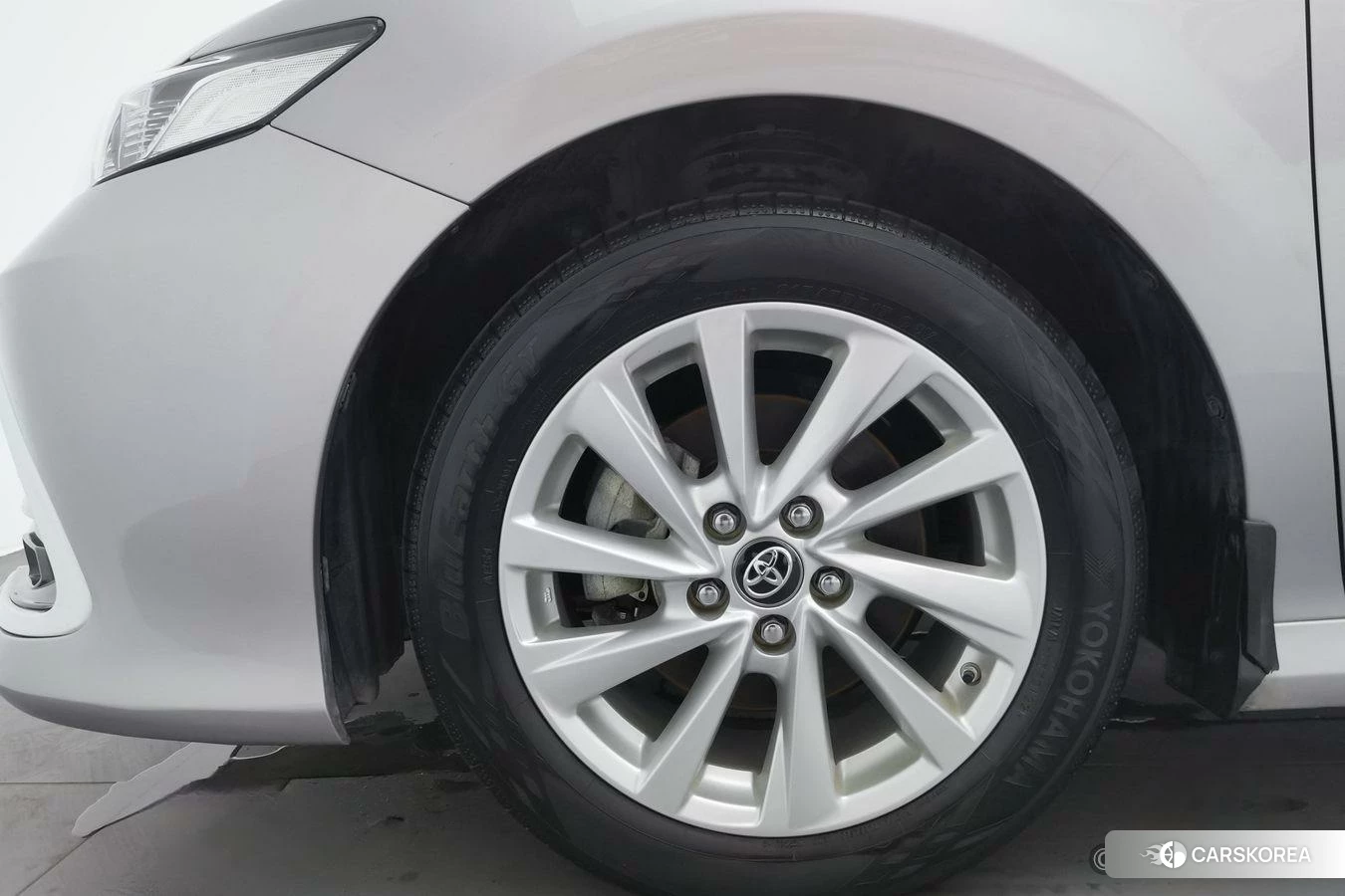 Toyota Camry id 4438207 из Китая 8