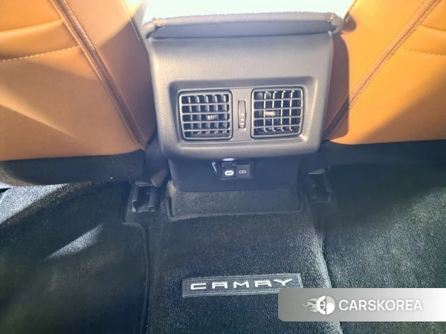 Toyota Camry (XV80) id 3896510 из Кореи 9