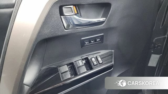 Toyota RAV4 id 3886595 из Кореи 9