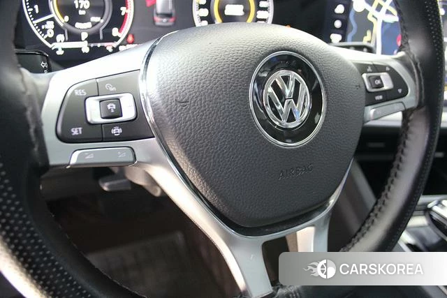 Volkswagen Touareg id 4211617 из Китая 9