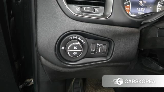 Jeep Renegade id 4572920 из Кореи 9