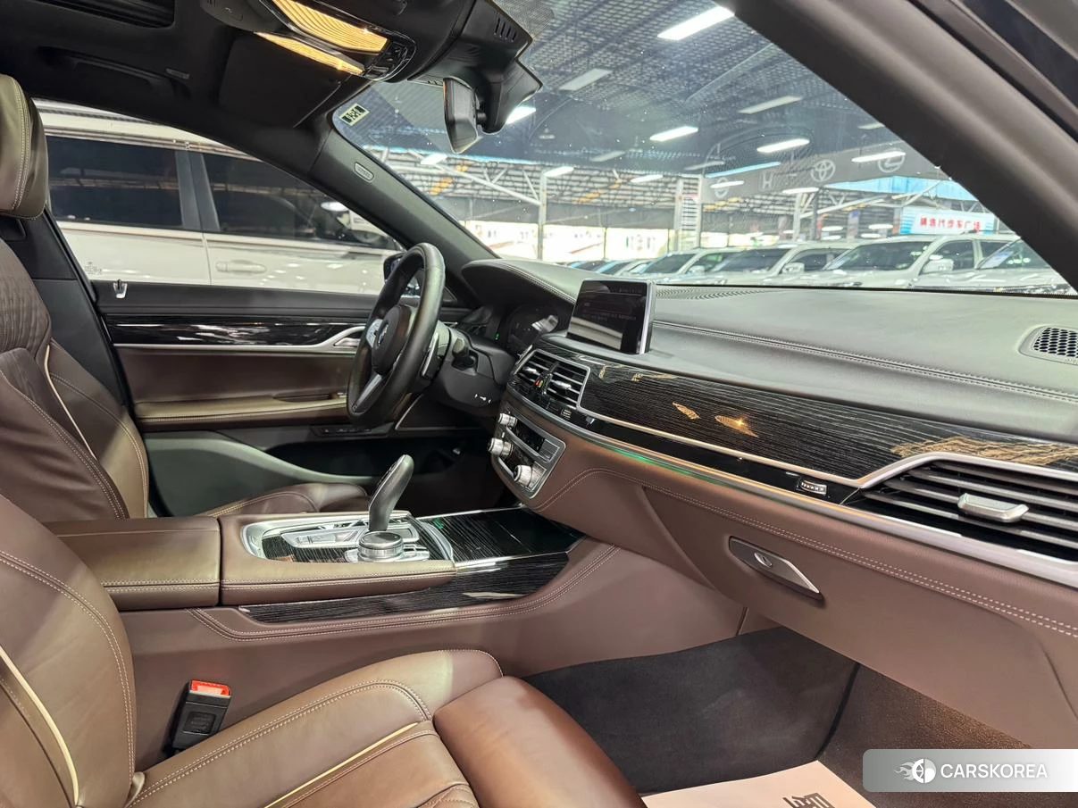 BMW 7 series id 4473403 из Китая 9