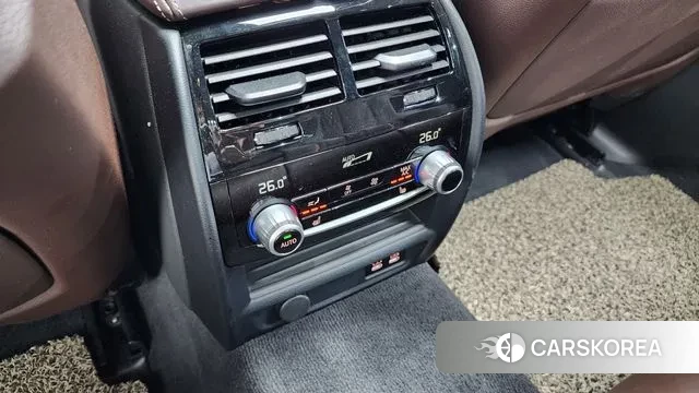 BMW 5 Series (G30) id 3702783 из Кореи 9