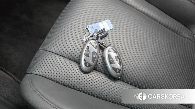 Hyundai Grandeur (GN7) id 4186012 из Кореи 9