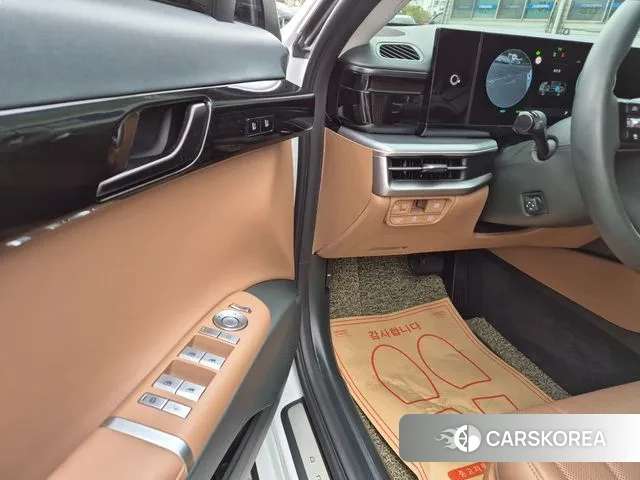 Hyundai Grandeur Hybrid (GN7) id 3081197 из Кореи 9