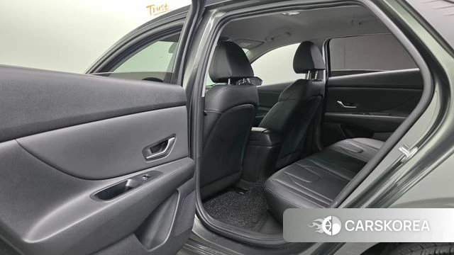 Hyundai Avante (CN7) id 3813330 из Кореи 9