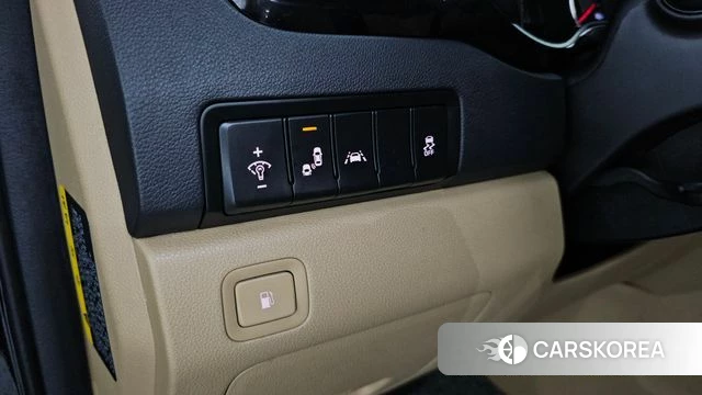 Kia The New Carnival id 4647779 из Кореи 9