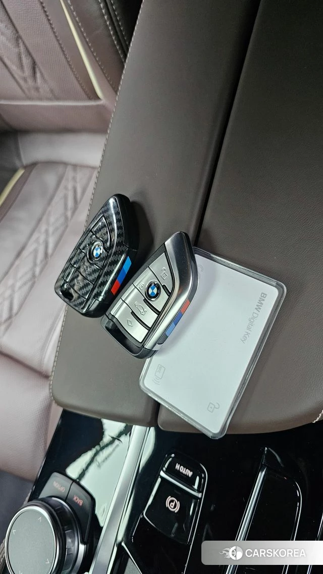 BMW 5 Series (G30) id 4528479 из Кореи 9