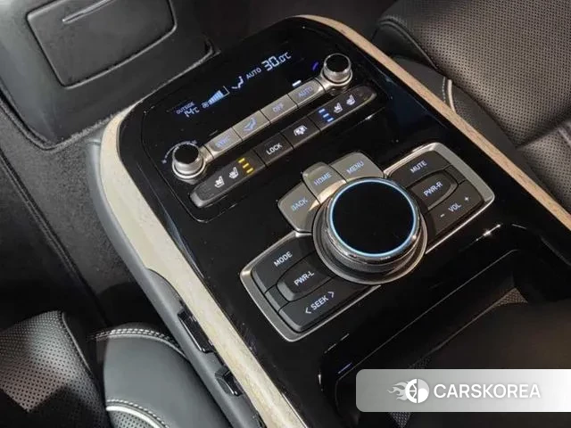 Genesis G90 id 3571064 из Кореи 9