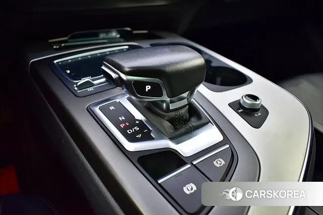 Audi Q7 (4M) id 2976728 из Кореи 9