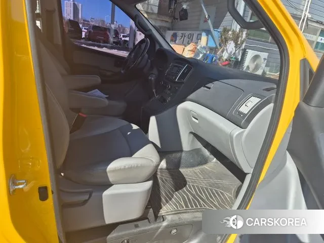 Hyundai The New Grand Starex id 2402598 из Кореи 9