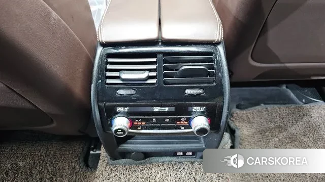 BMW 5 Series (G30) id 3650216 из Кореи 9