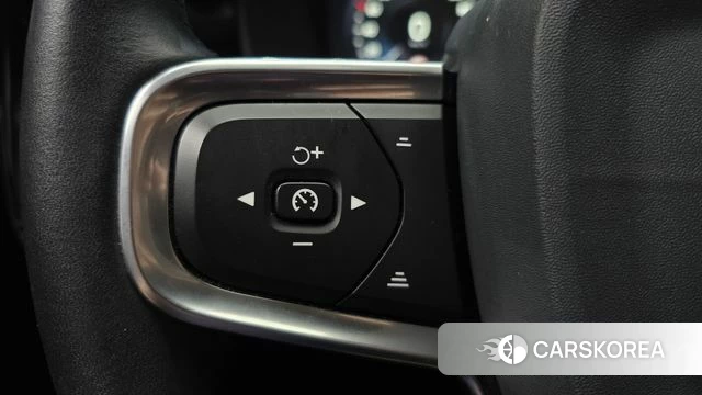 Volvo XC40 id 4384023 из Кореи 9