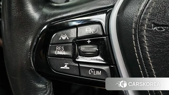 BMW 5 Series (G30) id 4850075 из Кореи 9