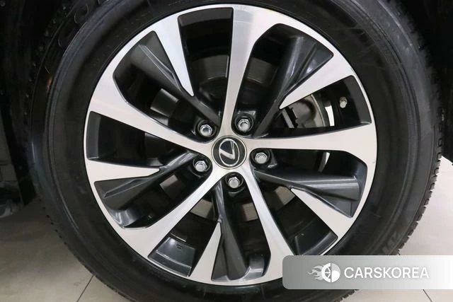 Lexus RX id 4260858 из Китая 9