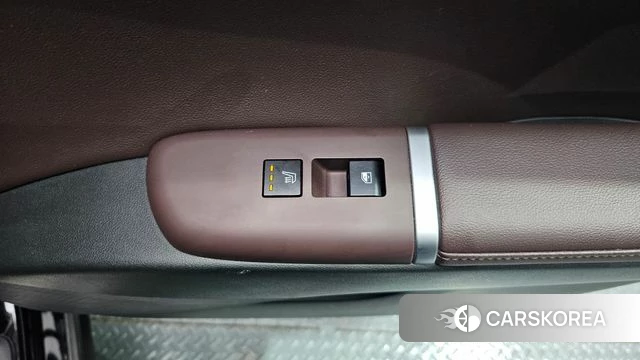 Hyundai Grandeur Hybrid (GN7) id 3934527 из Кореи 9