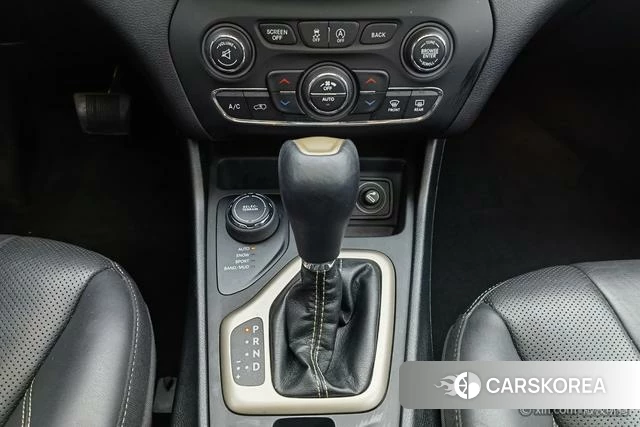 Jeep Free light id 4212856 из Китая 9