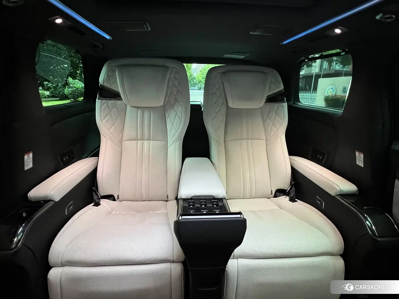 Lexus LM id 4654469 из Китая 9
