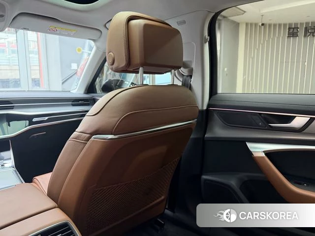 Audi A6L id 4342137 из Китая 9