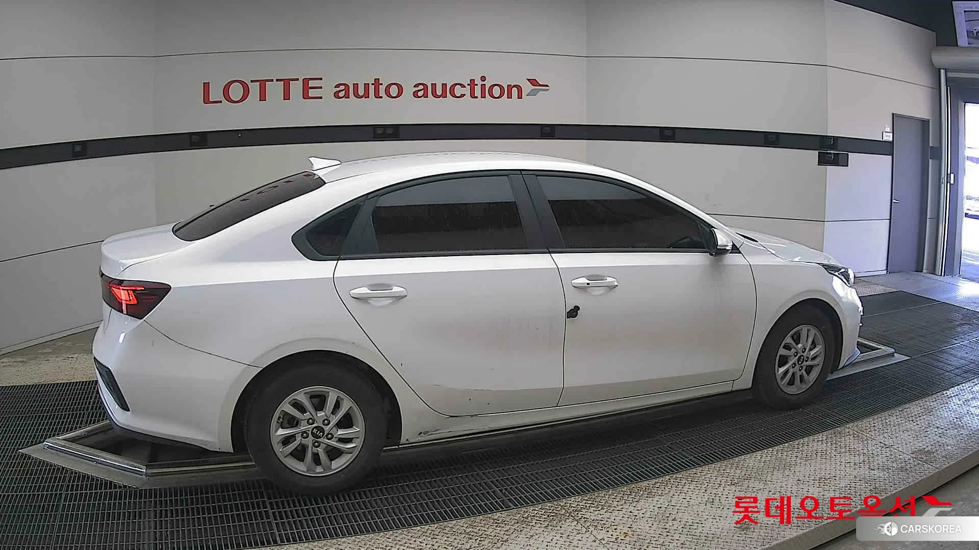 Kia K3 id 4296929 из Кореи 9