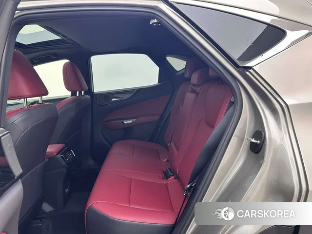 Lexus NX id 3902329 из Китая 9