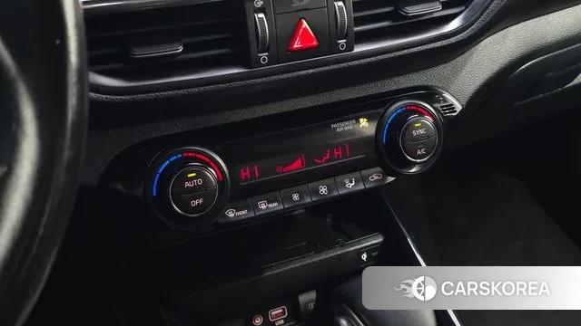 Kia Come New K3 id 3789358 из Кореи 9