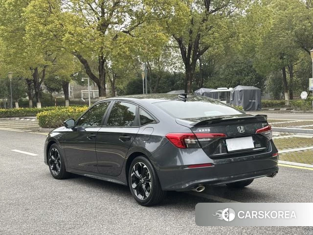 Honda Civic id 4272767 из Китая 9