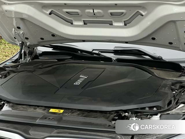 BMW i5 id 4275940 из Китая 9