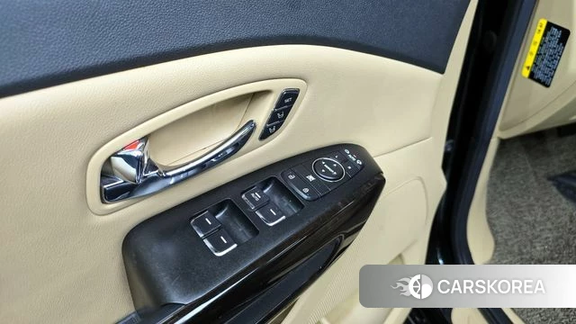 Kia The New Carnival id 4689430 из Кореи 9