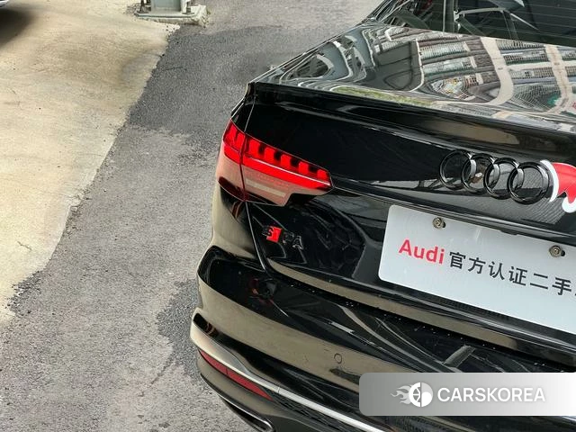 Audi A4L id 4273749 из Китая 9