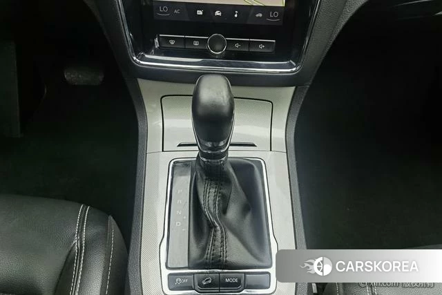 Roewe eRX5 id 3913786 из Китая 9