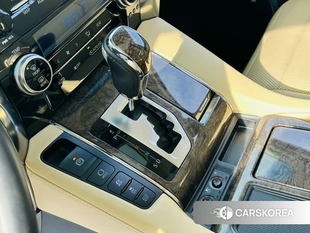 Toyota Elfa id 3908354 из Китая 9