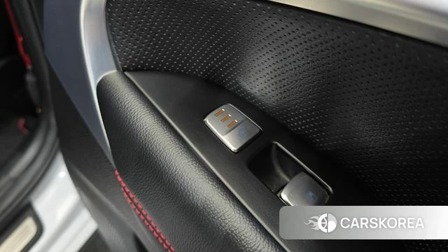 Genesis The New G70 id 4186553 из Кореи 9