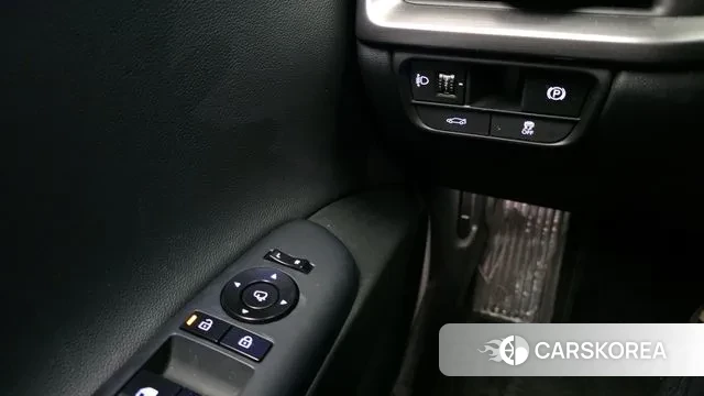 Hyundai Grandeur (GN7) id 3196117 из Кореи 9