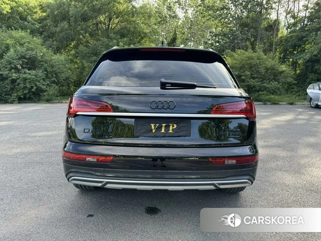 Audi Q5L id 4258282 из Китая 9