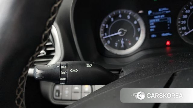 Hyundai Venue id 3884682 из Кореи 9