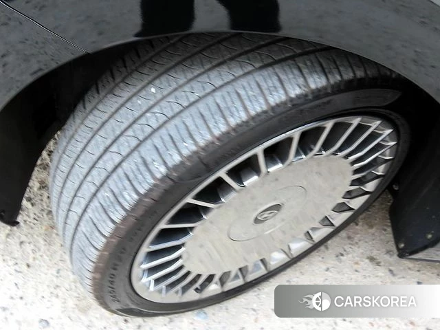 Hyundai Grandeur Hybrid (GN7) id 4354021 из Кореи 9