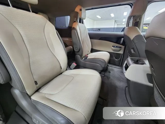 Kia Carnival 4th generation id 3463507 из Кореи 9