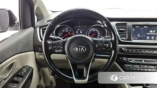 Kia All New Carnival id 3563414 из Кореи 9