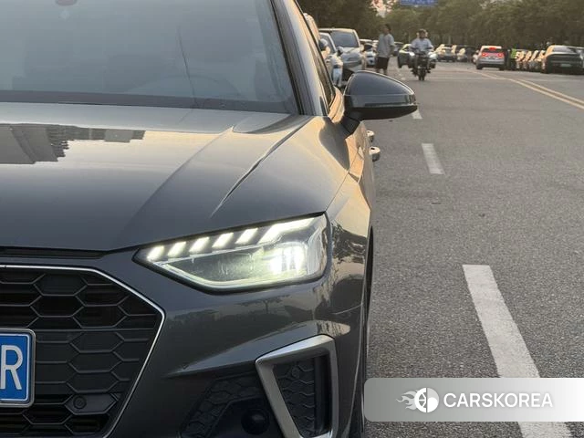 Audi A4L id 4400064 из Китая 9