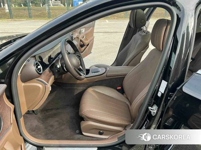 Mercedes-Benz E-class id 4265404 из Китая 9