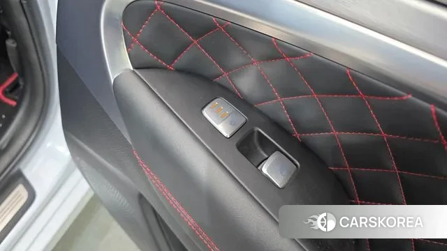 Genesis G70 id 3578630 из Кореи 9