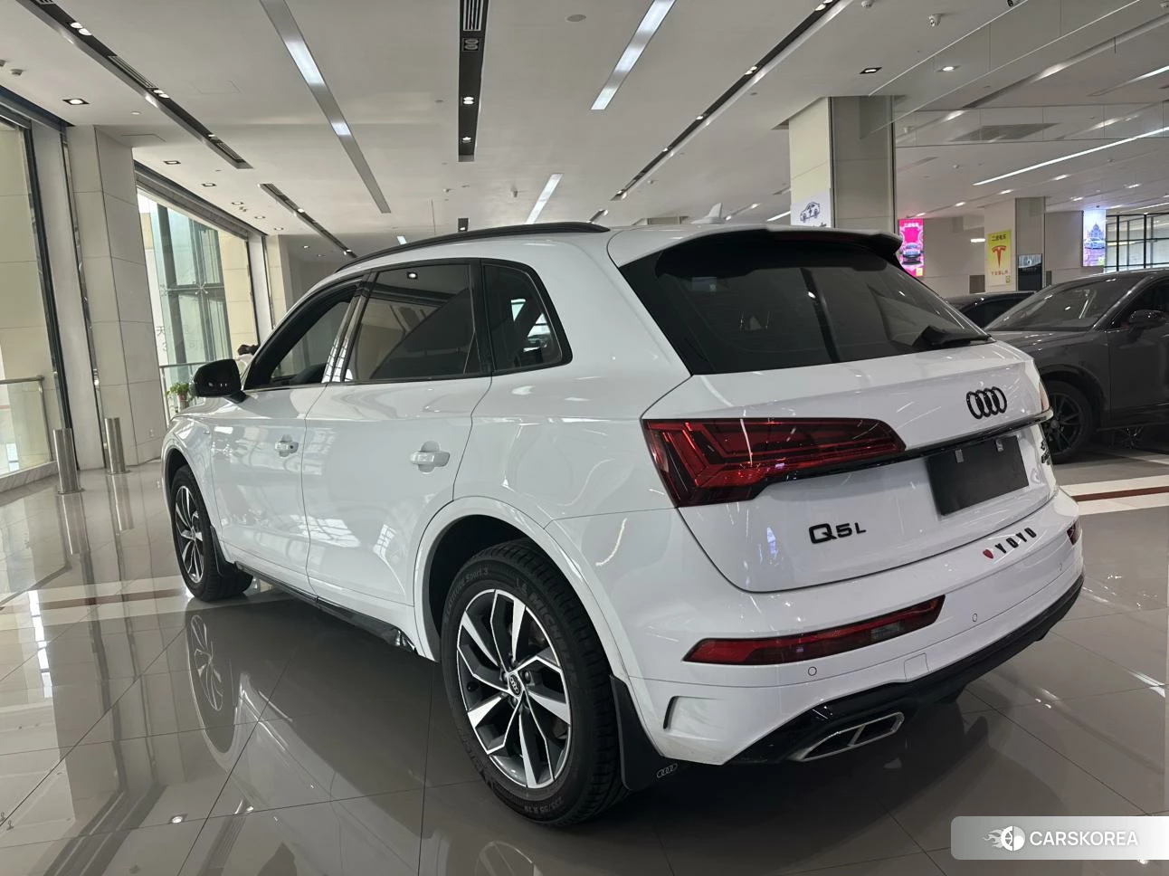Audi Q5L id 4421057 из Китая 9