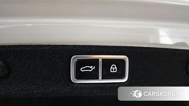 Hyundai Grandeur Hybrid (GN7) id 3776504 из Кореи 9