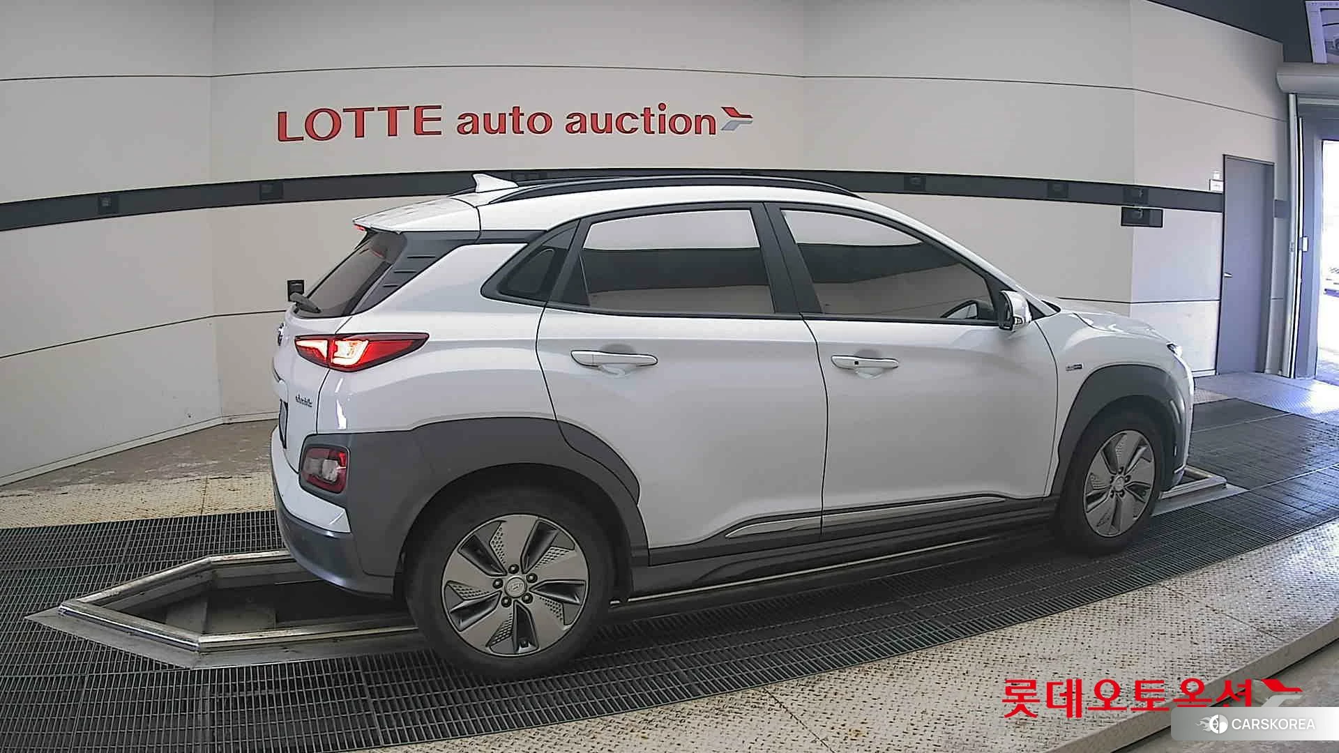 Hyundai KONA Electric id 4679282 из Кореи 9