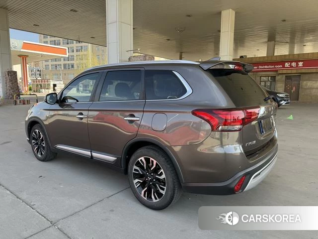 Mitsubishi  Outlander id 4253126 из Китая 9