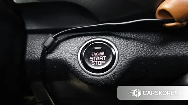 Kia Stonic id 3460168 из Кореи 9